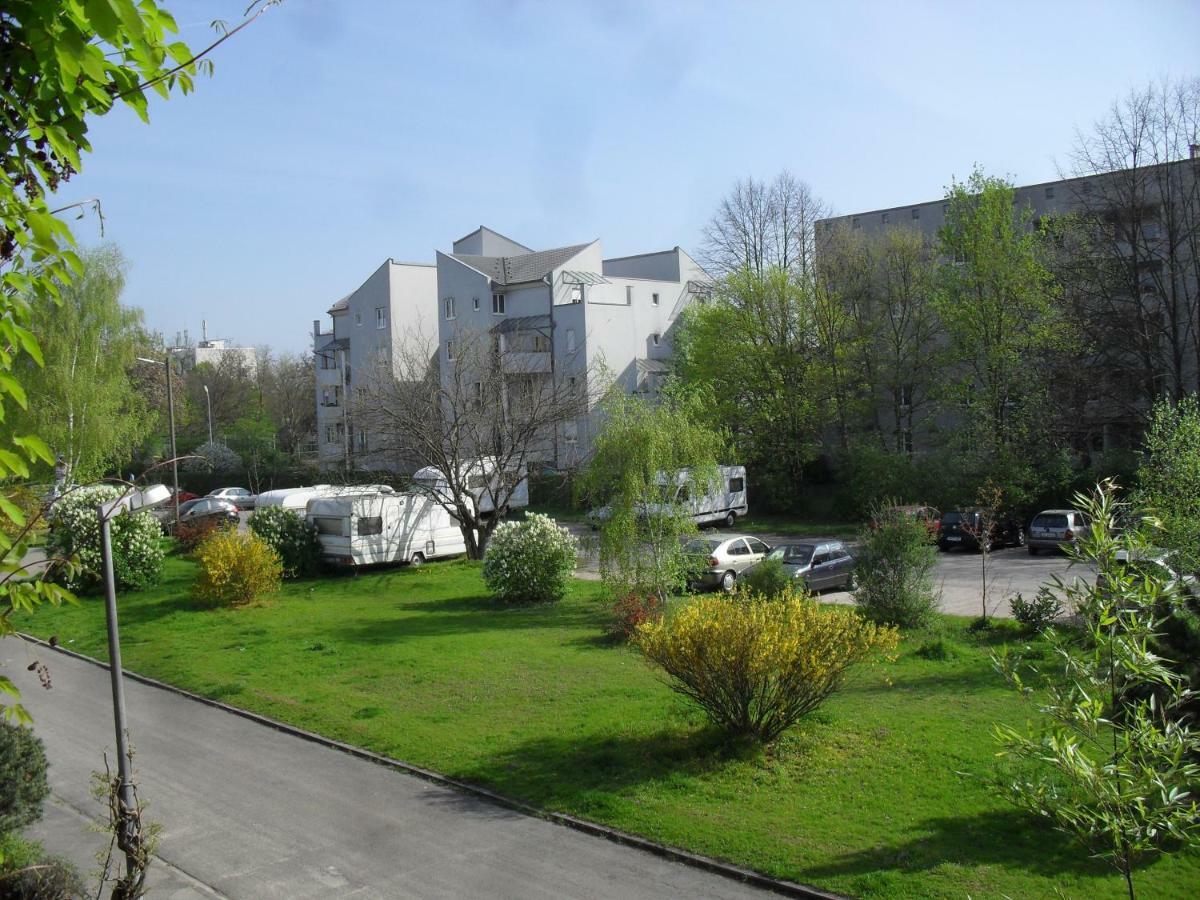 Ambiente In Karlsruhe City ภายนอก รูปภาพ
